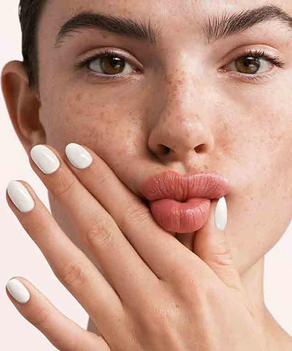 Pink Gellac - Coco White - Gellak - Vegan - Wit - Creamy Finish - 15 ml Pink Gellac - Coco White - Gellak - Vegan - Wit - Creamy Finish - 15 Ml -Nagelbenodigdheden 1000x1200 1