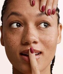 Pink Gellac - Amorous Red - Gellak - Vegan - Rood - Shimmer Finish - 15 Ml 4 Pink Gellac - Amorous Red - Gellak - Vegan - Rood - Shimmer Finish - 15 Ml -Nagelbenodigdheden 1025x1200 2