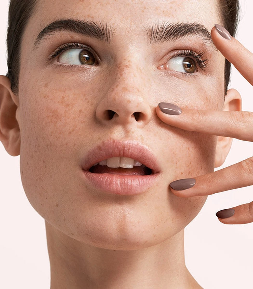 Pink Gellac - Creamy Taupe - Gellak - Vegan - Nude - Creamy Finish - 15 ml Pink Gellac - Creamy Taupe - Gellak - Vegan - Nude - Creamy Finish - 15 Ml -Nagelbenodigdheden 1050x1200 178