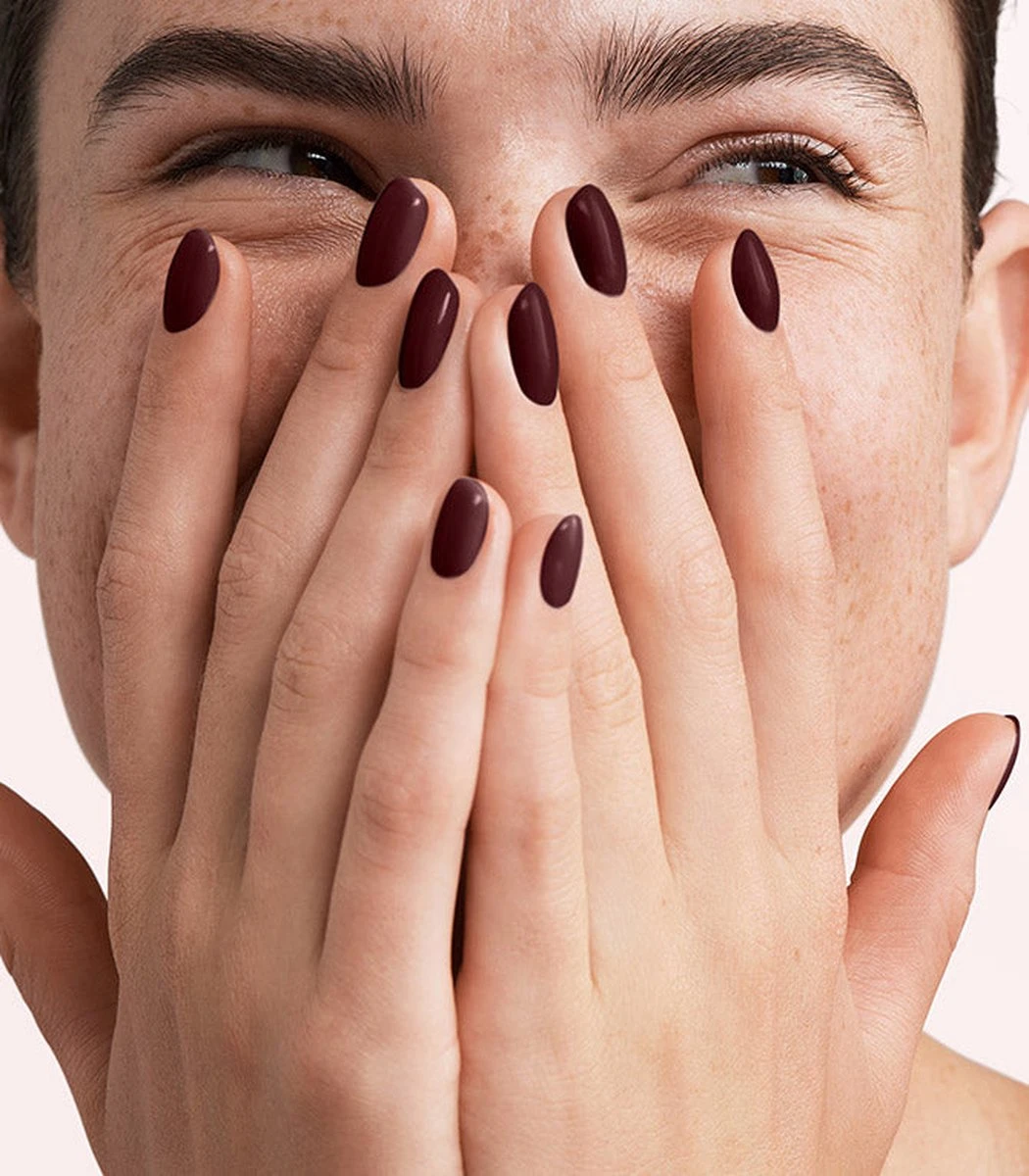 Pink Gellac - Sangria Red - Gellak - Vegan - Donkerrood - Creamy Finish - 15 ml Pink Gellac - Sangria Red - Gellak - Vegan - Donkerrood - Creamy Finish - 15 Ml -Nagelbenodigdheden 1050x1200 205