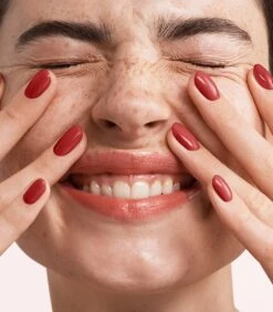 Pink Gellac - Chili Red - Gellak - Vegan - Rood - Glanzend - 15ml 4 Pink Gellac - Chili Red - Gellak - Vegan - Rood - Glanzend - 15ml -Nagelbenodigdheden 1050x1200 213