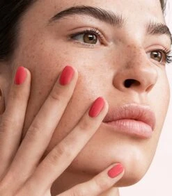 Pink Gellac - Fuchsia Red - Gellak - Vegan - Rood - Glanzend - 15ml 3 Pink Gellac - Fuchsia Red - Gellak - Vegan - Rood - Glanzend - 15ml -Nagelbenodigdheden 1050x1200 83