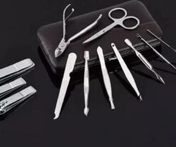 12-delige Luxe Manicureset Ncl Etui Nagelset - Nagelverzorging Set - Reisset - Manicure Set & Pedicur -Nagelverzorging Set 4 12-delige Luxe Manicureset Ncl Etui Nagelset - Nagelverzorging Set - Reisset - Manicure Set & Pedicur -Nagelverzorging Set -Nagelbenodigdheden 1200x1000 2