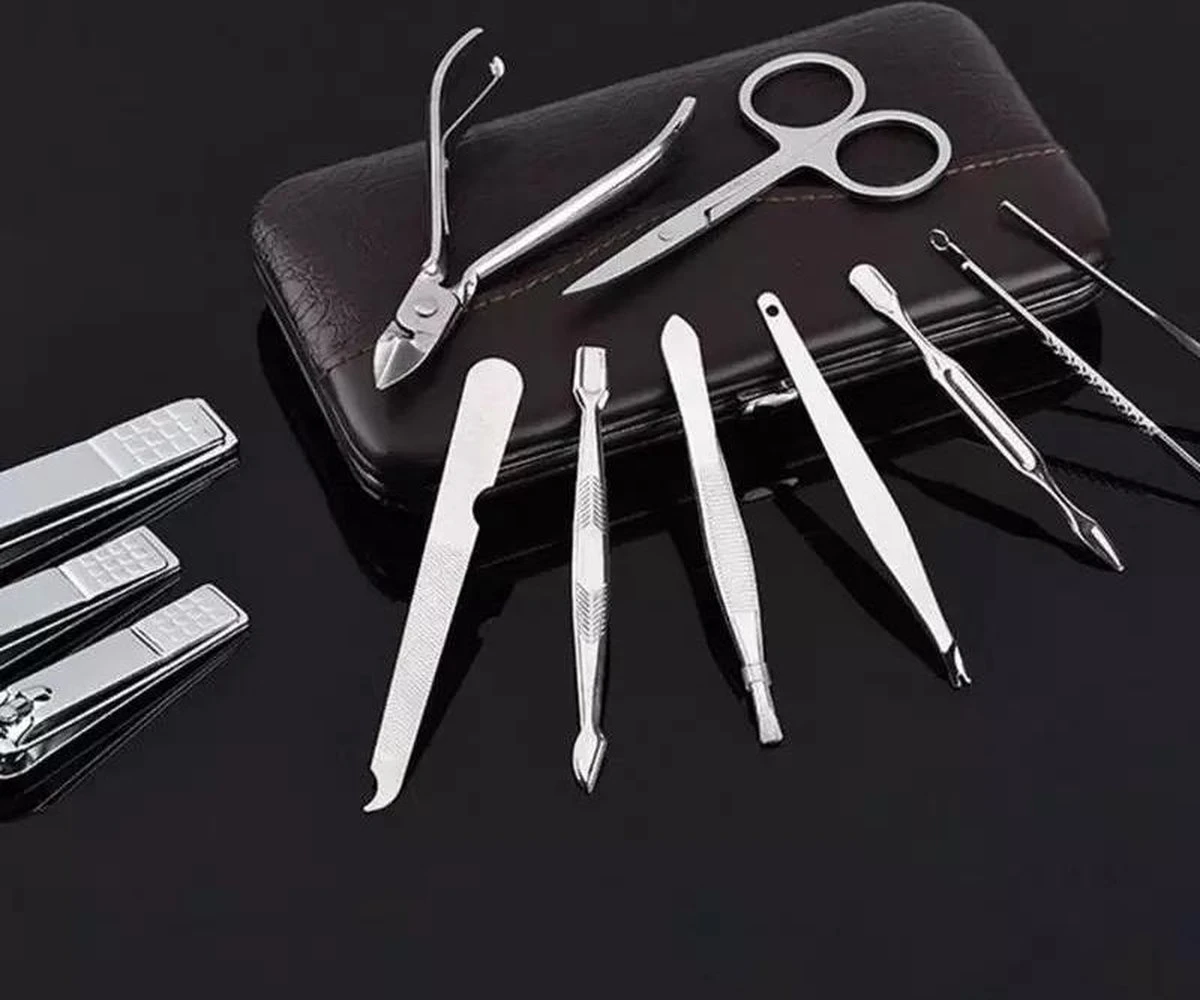12-delige Luxe Manicureset ncl etui Nagelset - Nagelverzorging set - Reisset - Manicure set & Pedicur -Nagelverzorging set 12-delige Luxe Manicureset Ncl Etui Nagelset - Nagelverzorging Set - Reisset - Manicure Set & Pedicur -Nagelverzorging Set -Nagelbenodigdheden 1200x1000 2