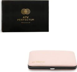 ⭐ATV PERFECTUM Luxe 18-delige - Manicure Set - Met Lederen Opbergetui - Manicureset - Nagelschaartje - Manicuresetje 6 ⭐ATV PERFECTUM Luxe 18-delige - Manicure Set - Met Lederen Opbergetui - Manicureset - Nagelschaartje - Manicuresetje -Nagelbenodigdheden 1200x1123 4