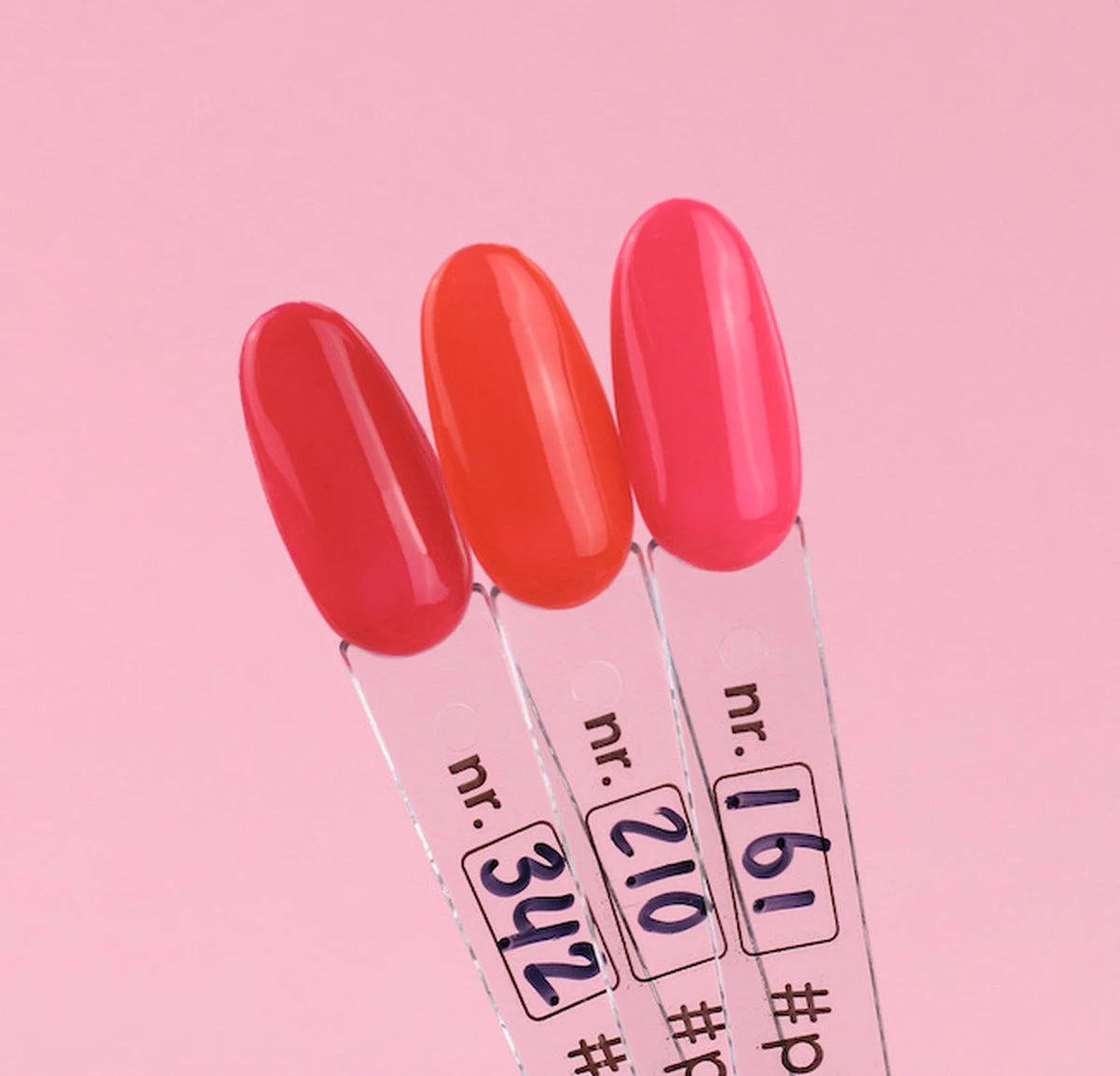 Pink Gellac - Ruby Pink - Gellak - Vegan - Roze - Glanzend - 15ml Pink Gellac - Ruby Pink - Gellak - Vegan - Roze - Glanzend - 15ml -Nagelbenodigdheden