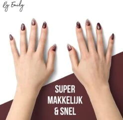 By Emily - Nagel Wrap - Star Struck | 14 Stickers | Nail Wrap | Nail Art | Trendy | Design | Nagellakvrij | Eenvoudig | Nagel Wrap | Nagel Stickers | Folie | Zelfklevend | Sjablonen -Nagelbenodigdheden 1200x1173 9