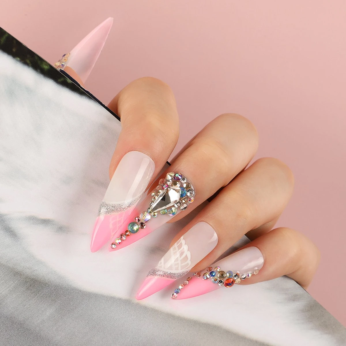 Royala F - Gellak Starterspakket + Inclusief Portable UV LED Lamp + Met 6 Verschillende Gellak Kleuren - Gellak Lamp – Topcoat - Basecoat - Alle Benodigdheden in Eén Royala F - Gellak Starterspakket + Inclusief Portable UV LED Lamp + Met 6 Verschillende Gellak Kleuren - Gellak Lamp – Topcoat - Basecoat - Alle Benodigdheden In Eén -Nagelbenodigdheden 1200x1200 597