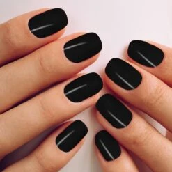 #BADBLACK - Influence Gellac - Zwarte Gellak - Gellak Zwart UV - UV Gellak - Gel Nagellak - Gellac - Kado Vrouw - Valentijns Cadeau - Kado Voor Haar - 10 Ml -Nagelbenodigdheden 1200x1200 601