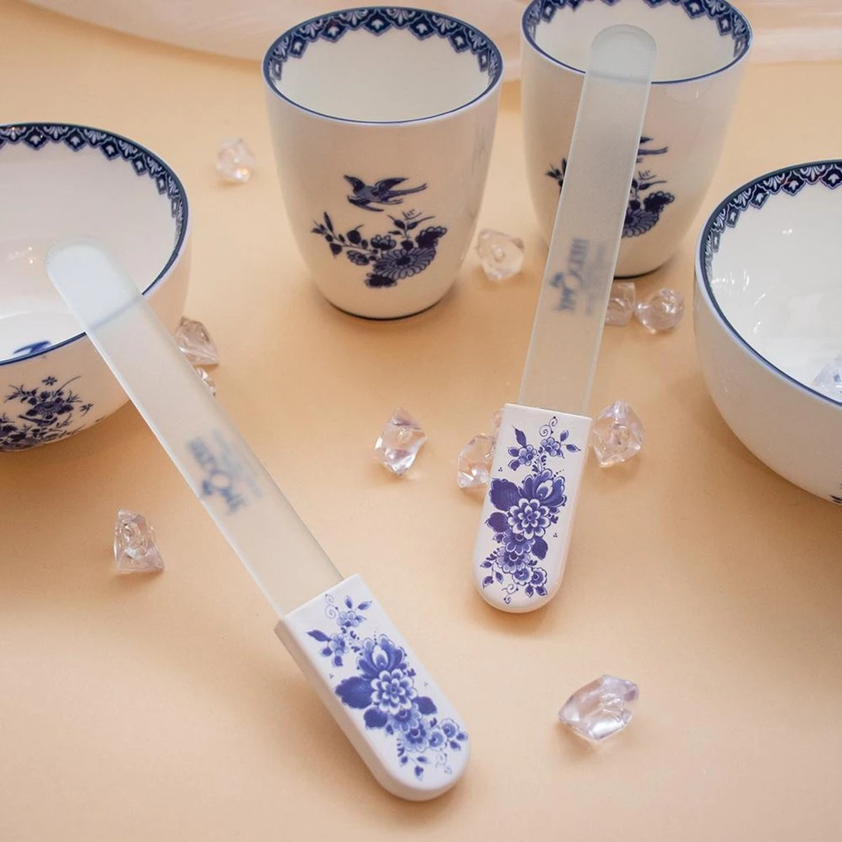 Herome Glazen Nagelvijl Glasvijl Delfts Blauw - Limited Edition - Onslijtbare Nagelvijl - Voorkomt Splijten en Haakjes Herome Glazen Nagelvijl Glasvijl Delfts Blauw - Limited Edition - Onslijtbare Nagelvijl - Voorkomt Splijten En Haakjes -Nagelbenodigdheden 1200x1200 964