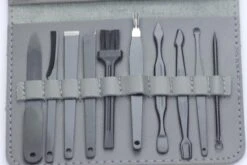 Merkloos Luxe 16-delige | Manicure Set | Met Lederen Opbergetui | Manicureset | Nagelknipper | Grijs 9 Merkloos Luxe 16-delige | Manicure Set | Met Lederen Opbergetui | Manicureset | Nagelknipper | Grijs -Nagelbenodigdheden 1200x804 3