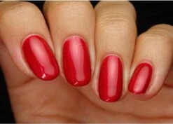 Pink Gellac - Moulin Red - Gellak - Vegan - Rood - Glanzend - 15ml -Nagelbenodigdheden 1200x860 2