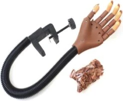 Merkloos Nailtrainer – Nail Practice Hand – Oefenhand Nagelstyliste (incl. 100 Oefen Nagels!) -Nagelbenodigdheden 1200x987 1