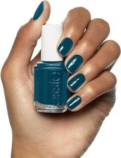 Essie Go Overboard 106 - Groen - Nagellak -Nagelbenodigdheden 924x1200