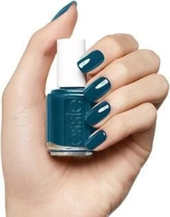 Essie Go Overboard 106 - Groen - Nagellak -Nagelbenodigdheden 940x1200